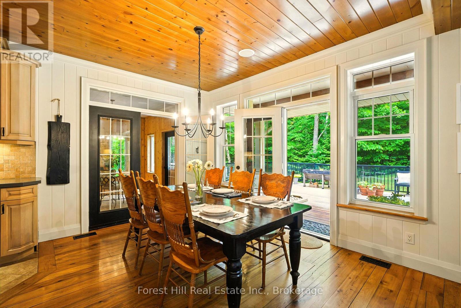 1474 Etwell Road, Huntsville, Ontario  P1H 2J2 - Photo 12 - X12438715