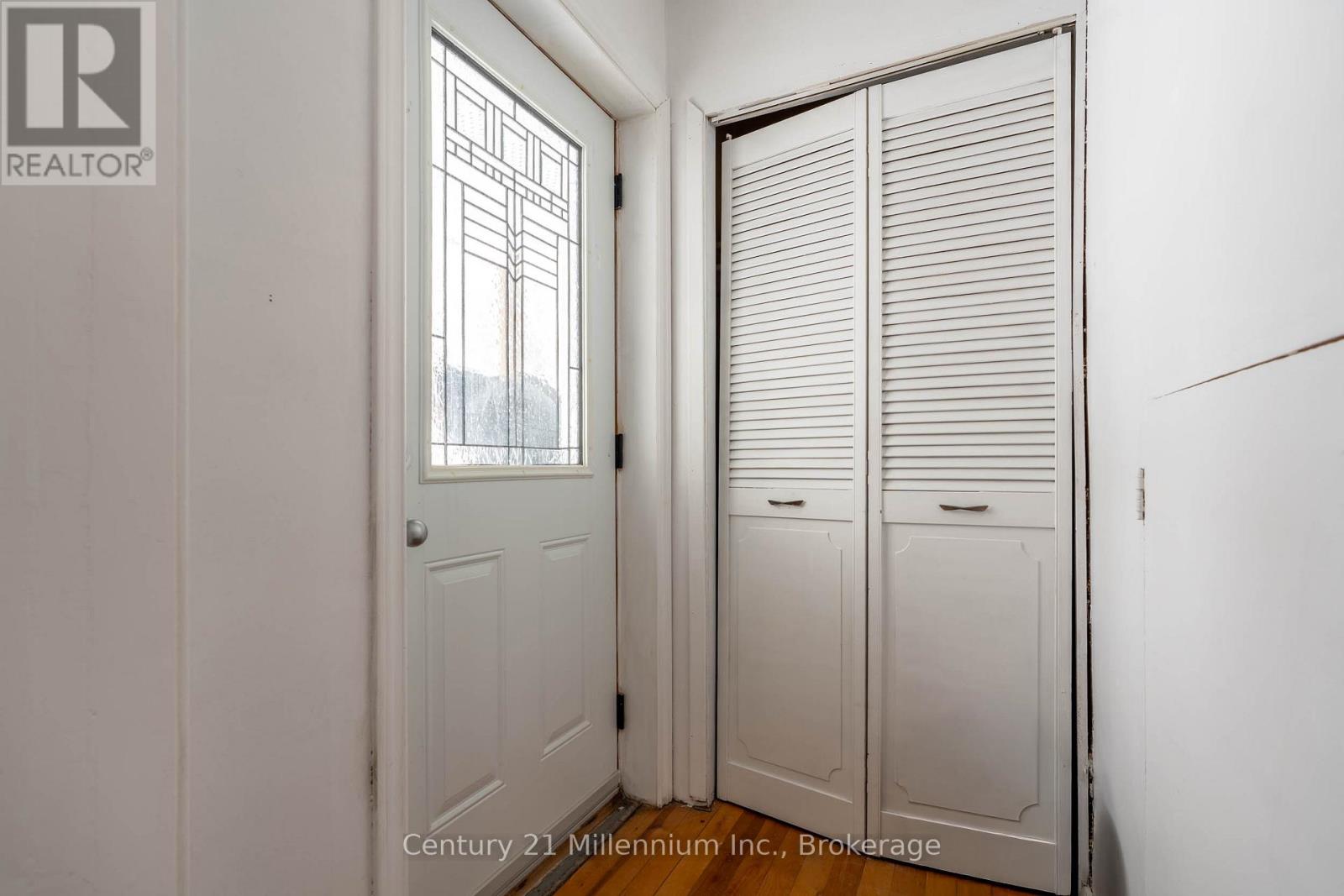 701 5th Street E, Owen Sound, Ontario N4K 1E4 - Photo 13 - X12631048