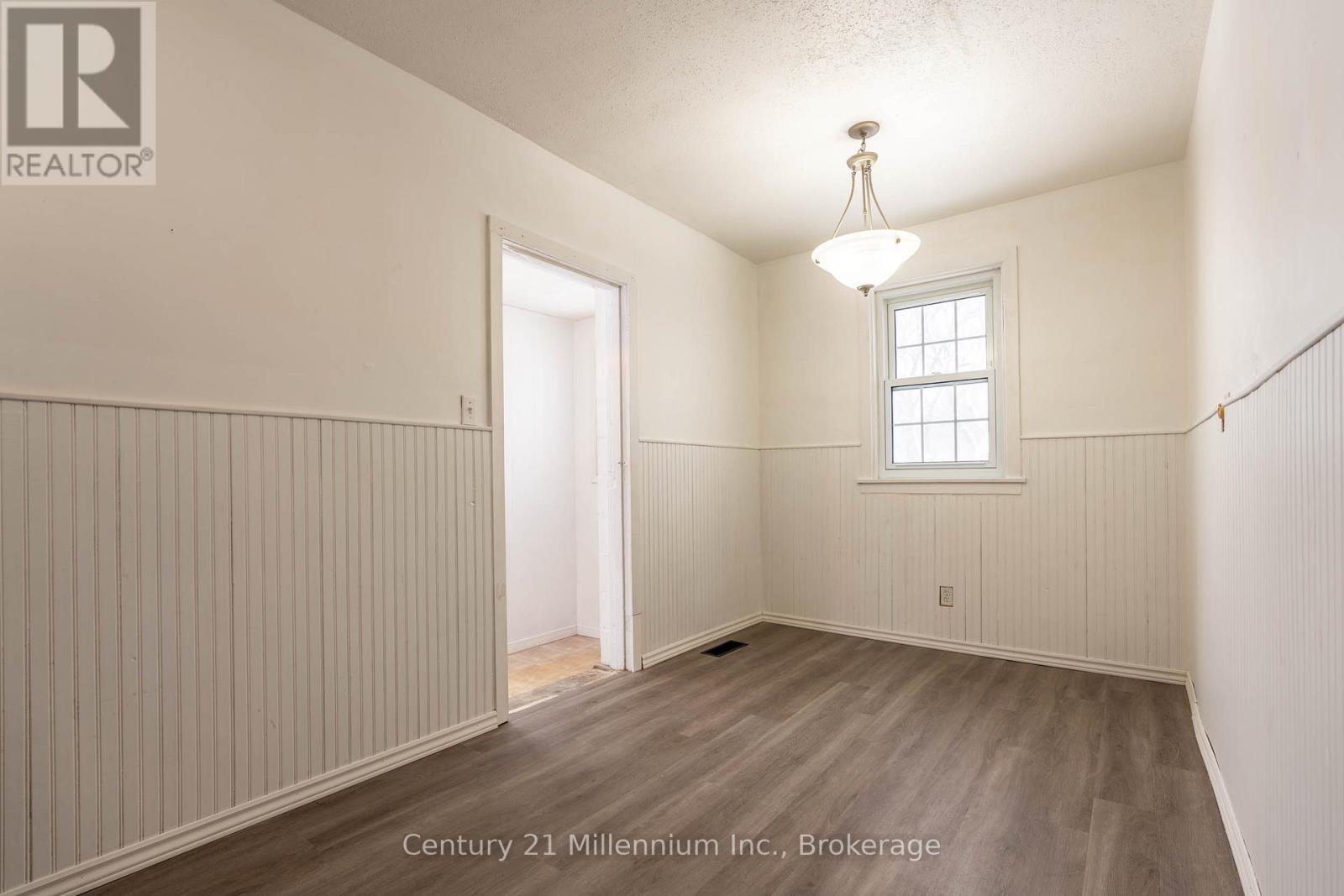 701 5th Street E, Owen Sound, Ontario N4K 1E4 - Photo 17 - X12631048