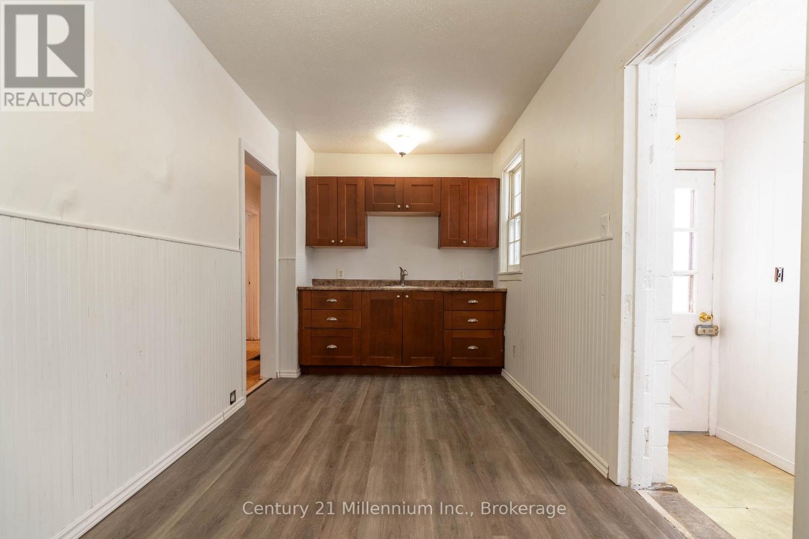 701 5th Street E, Owen Sound, Ontario N4K 1E4 - Photo 15 - X12631048