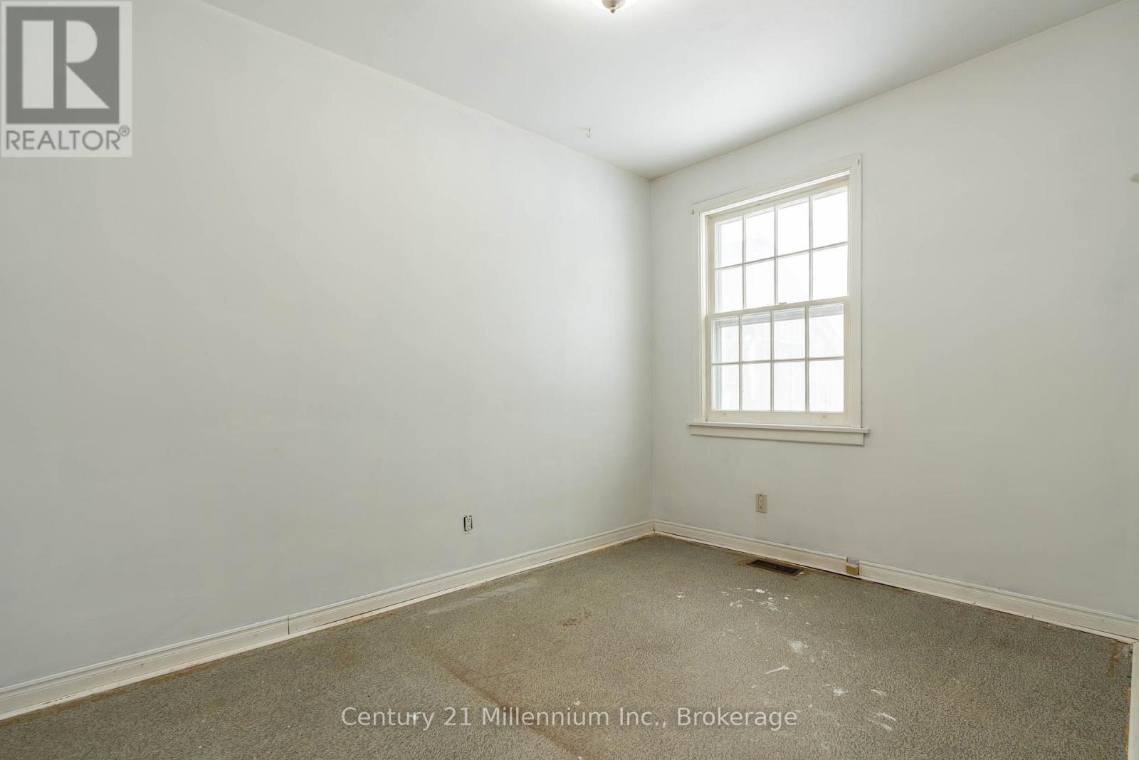 701 5th Street E, Owen Sound, Ontario N4K 1E4 - Photo 21 - X12631048