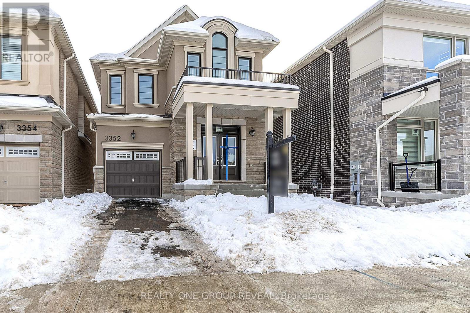 3352 MARCHINGTON SQUARE, Pickering, Ontario