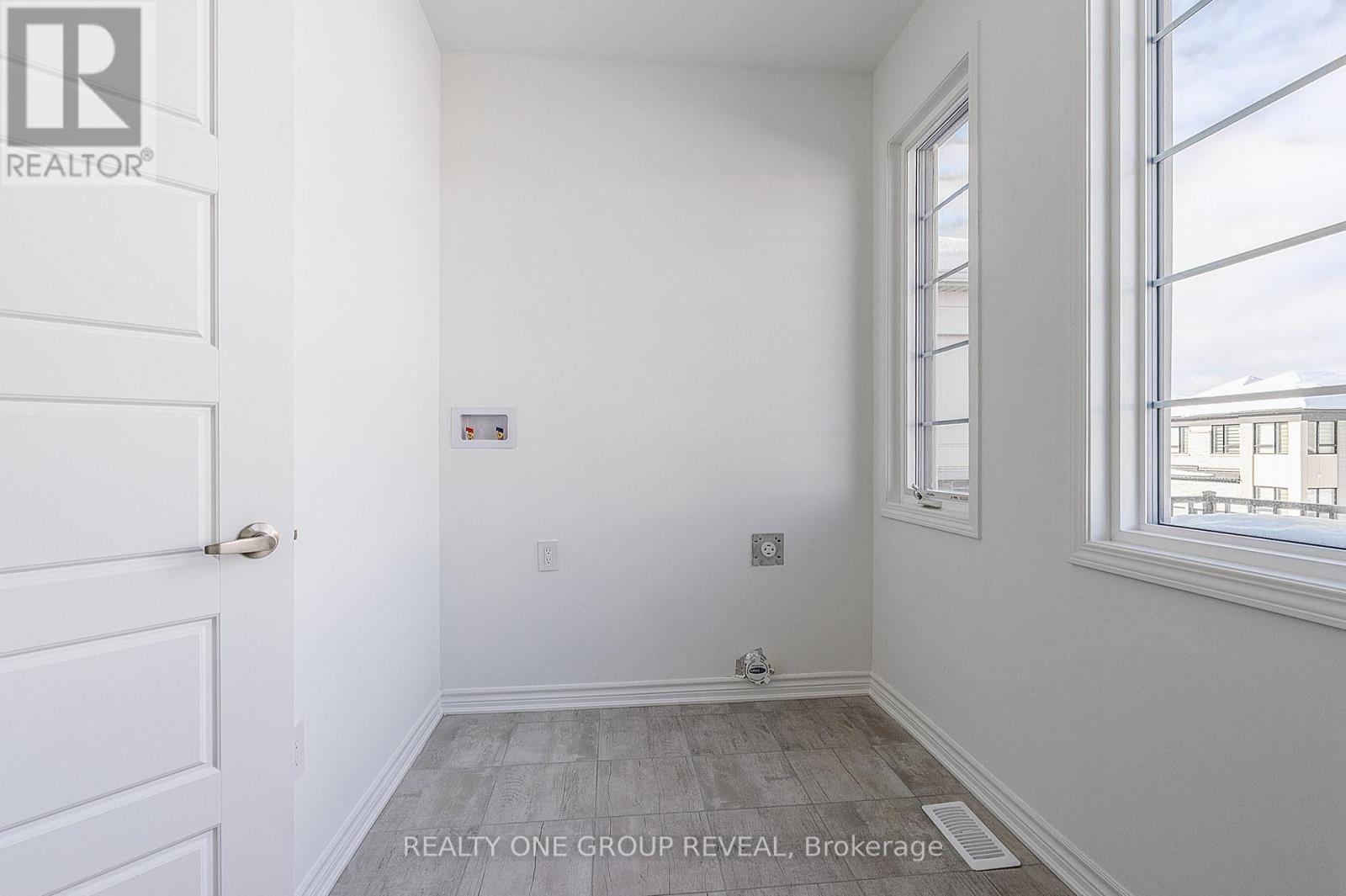 3352 Marchington Square, Pickering, Ontario  L1X 0N1 - Photo 15 - E12632378