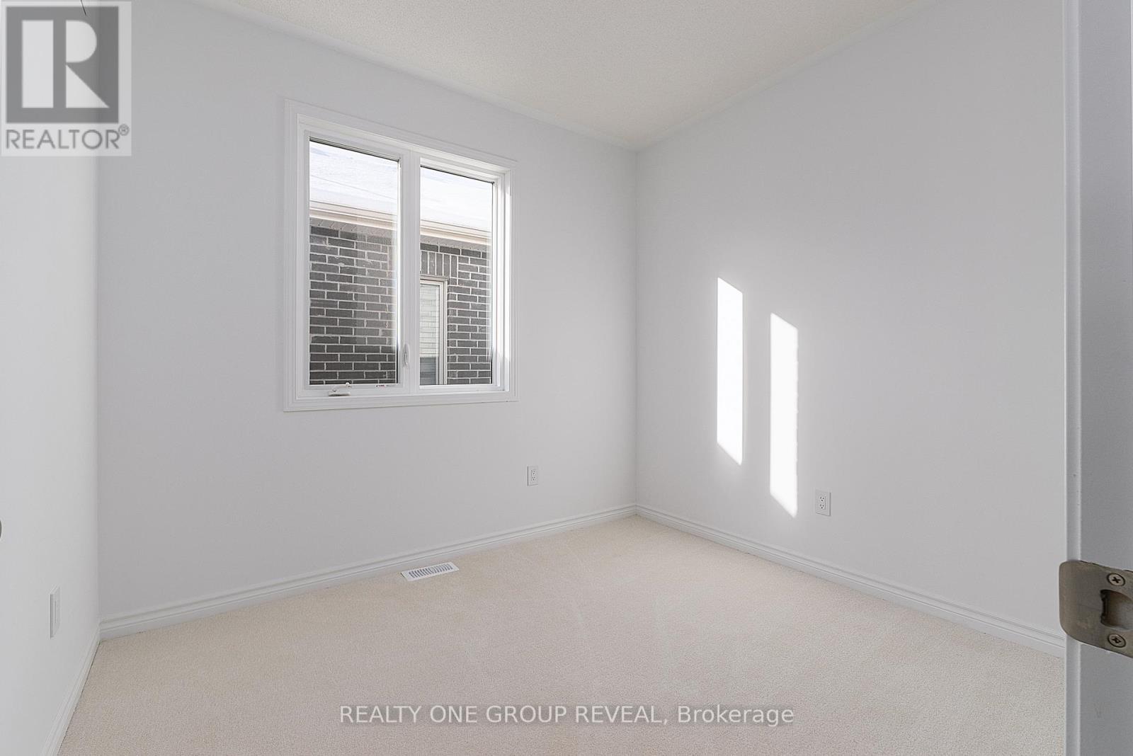 3352 Marchington Square, Pickering, Ontario  L1X 0N1 - Photo 18 - E12632378