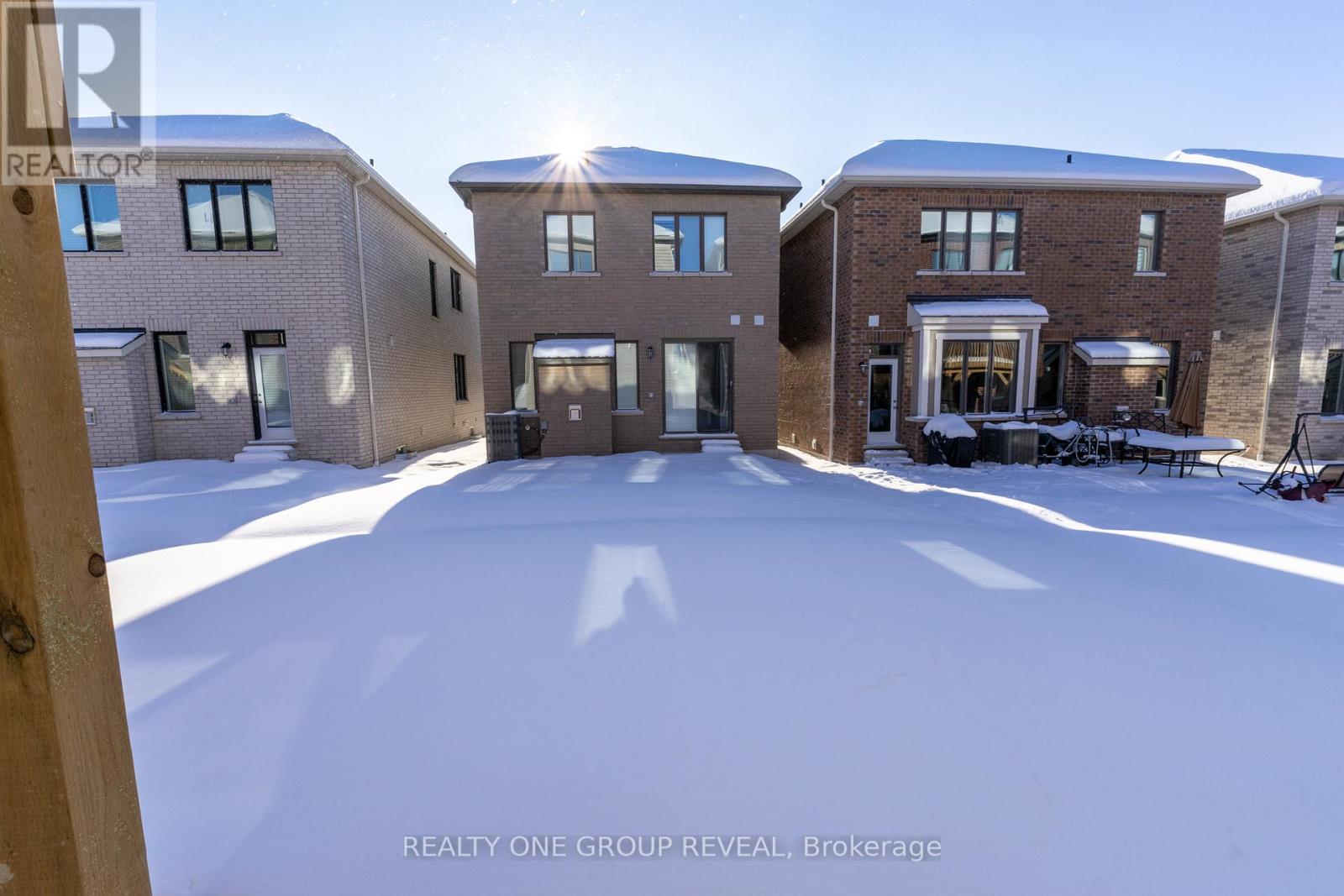 3352 Marchington Square, Pickering, Ontario  L1X 0N1 - Photo 30 - E12632378