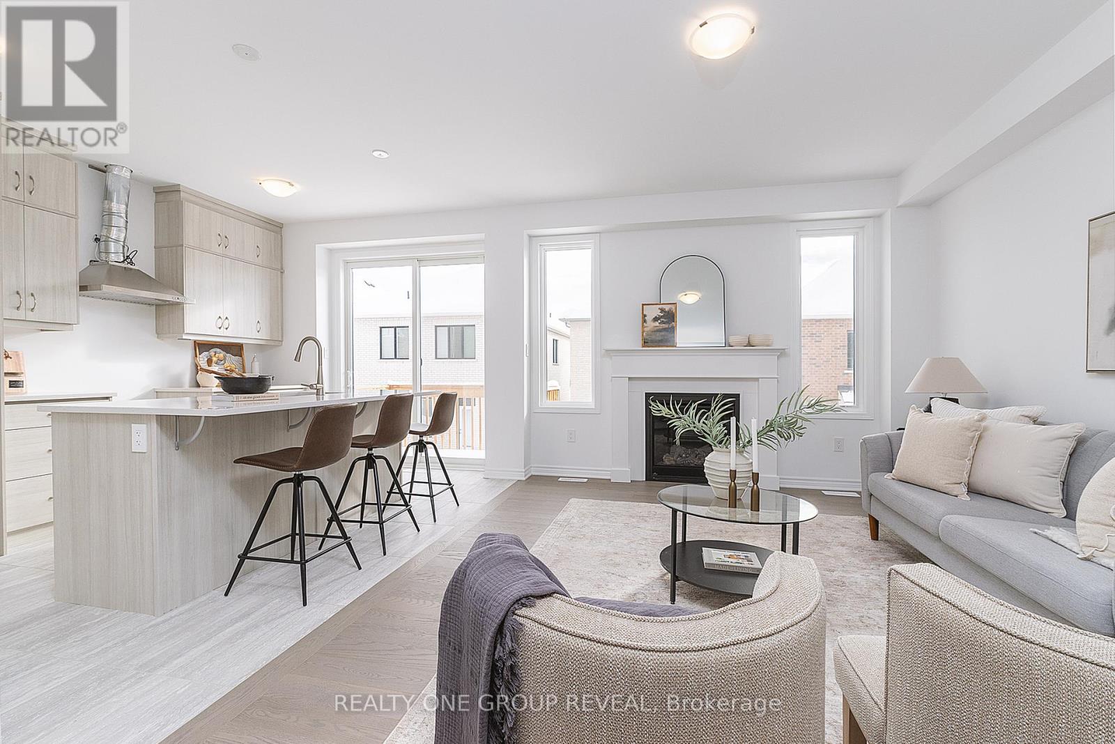 3352 Marchington Square, Pickering, Ontario  L1X 0N1 - Photo 8 - E12632378