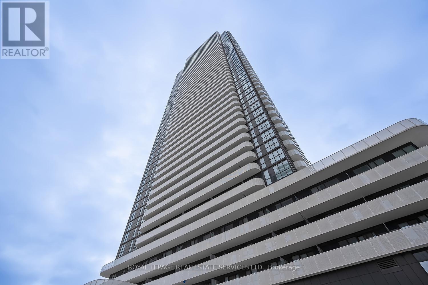 4303 - 8 Interchange Way, Vaughan, Ontario  L4K 0R2 - Photo 2 - N12632376