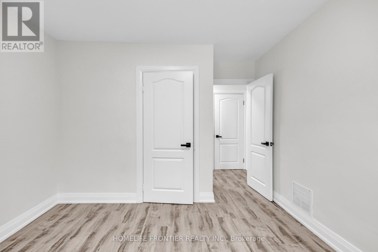 61 Sundial Crescent, Toronto, Ontario  M4A 2J7 - Photo 10 - C12614678