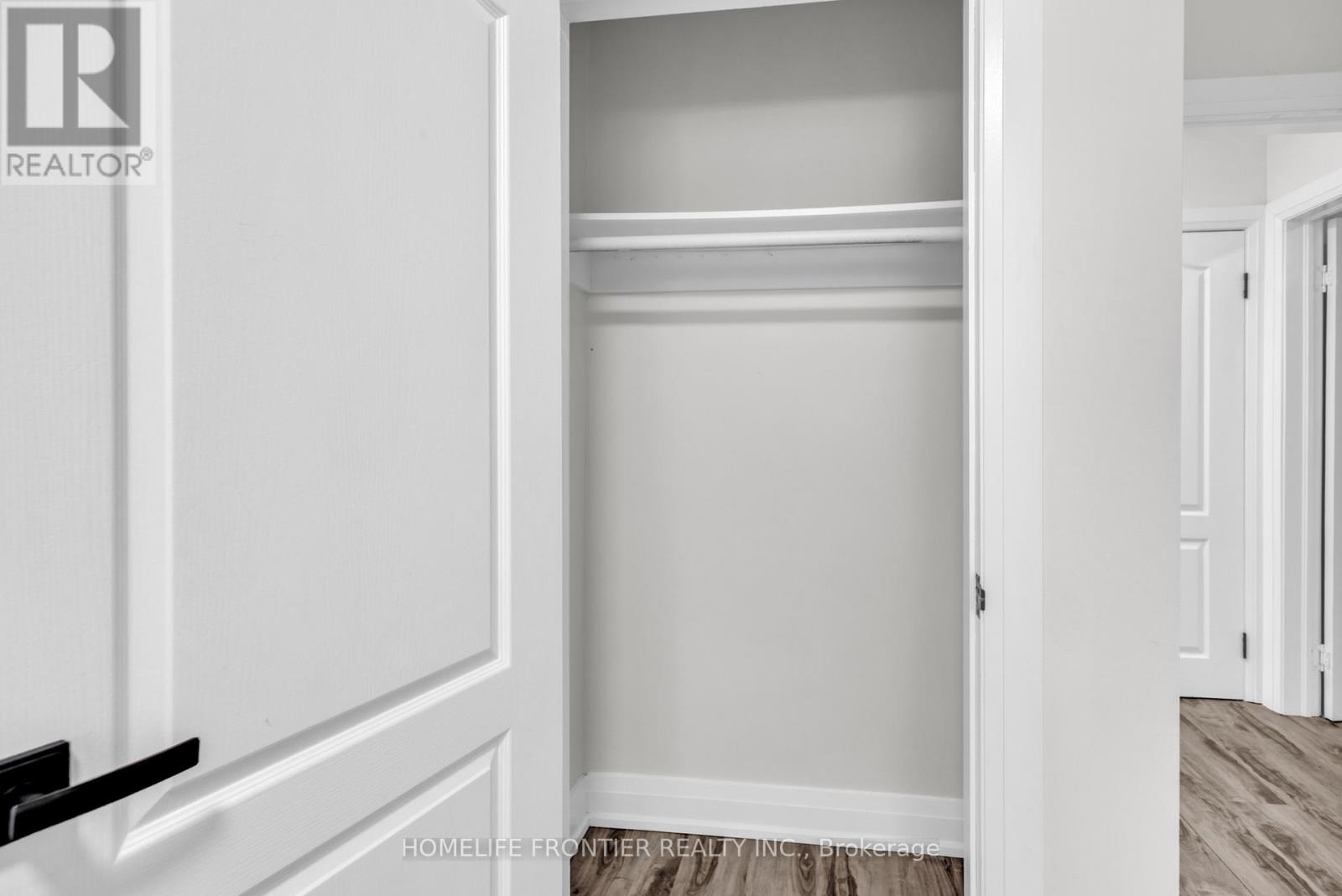 61 Sundial Crescent, Toronto, Ontario  M4A 2J7 - Photo 11 - C12614678