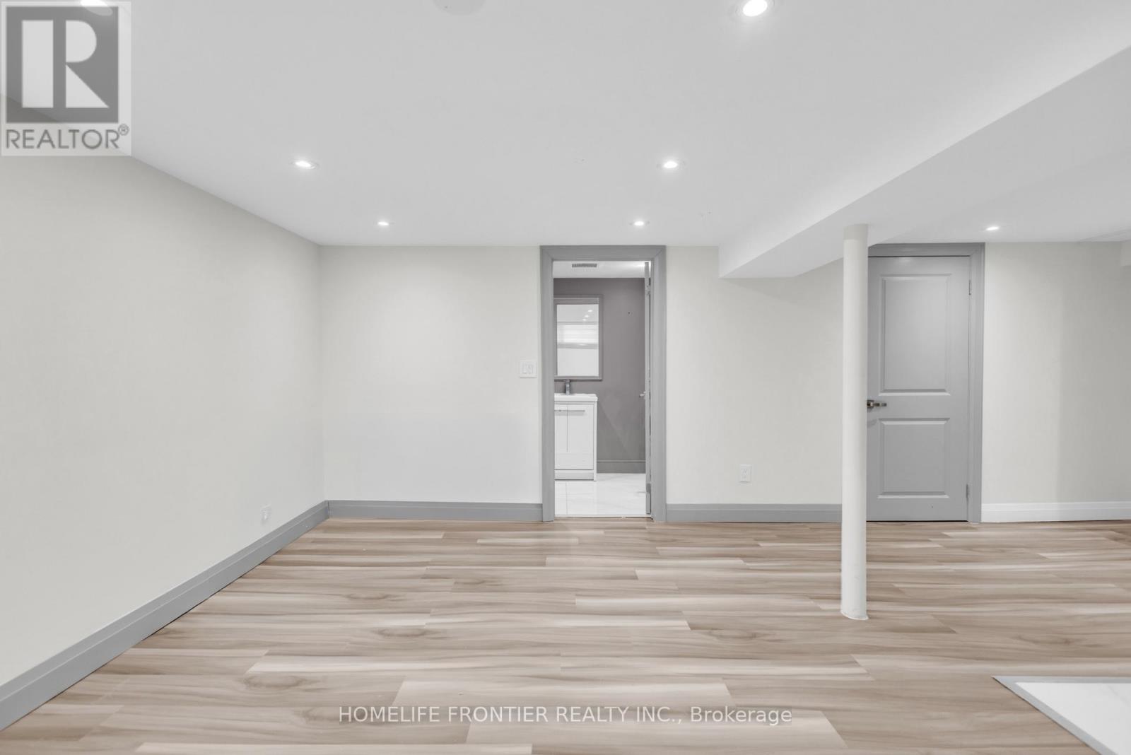 61 Sundial Crescent, Toronto, Ontario  M4A 2J7 - Photo 20 - C12614678