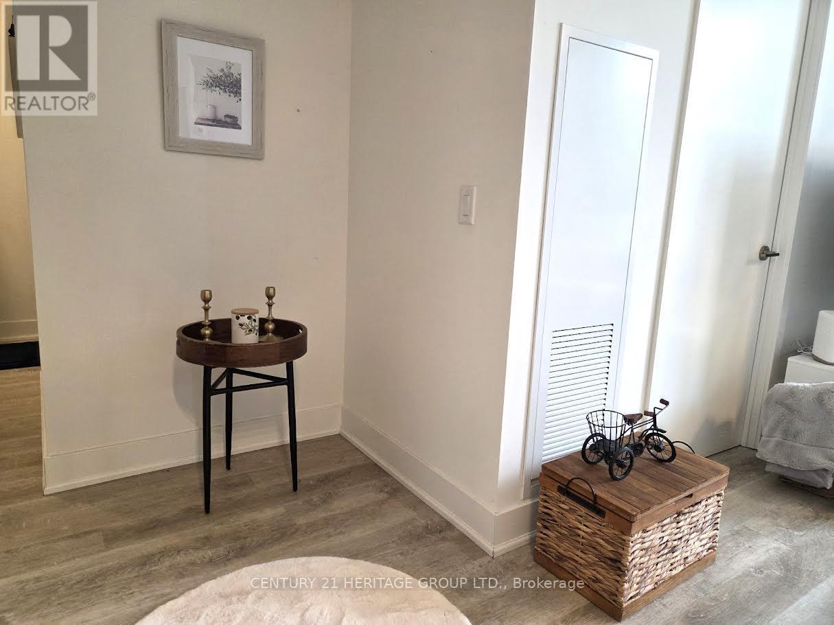 105 - 185 Deerfield Road, Newmarket, Ontario  L3Y 0G7 - Photo 9 - N12627658