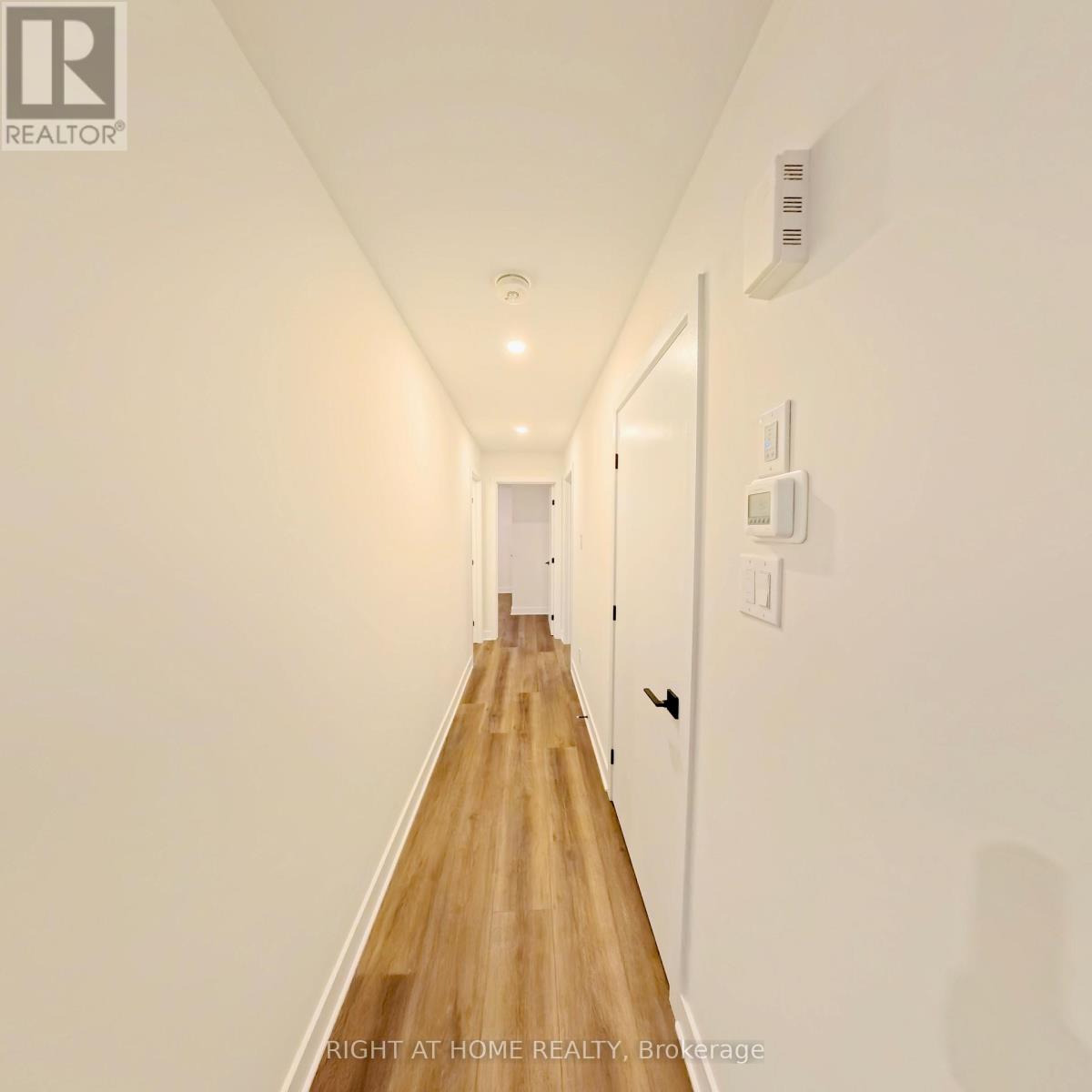 J - 4787j Bank Street, Ottawa, Ontario  K1T 0Z9 - Photo 10 - X12632390