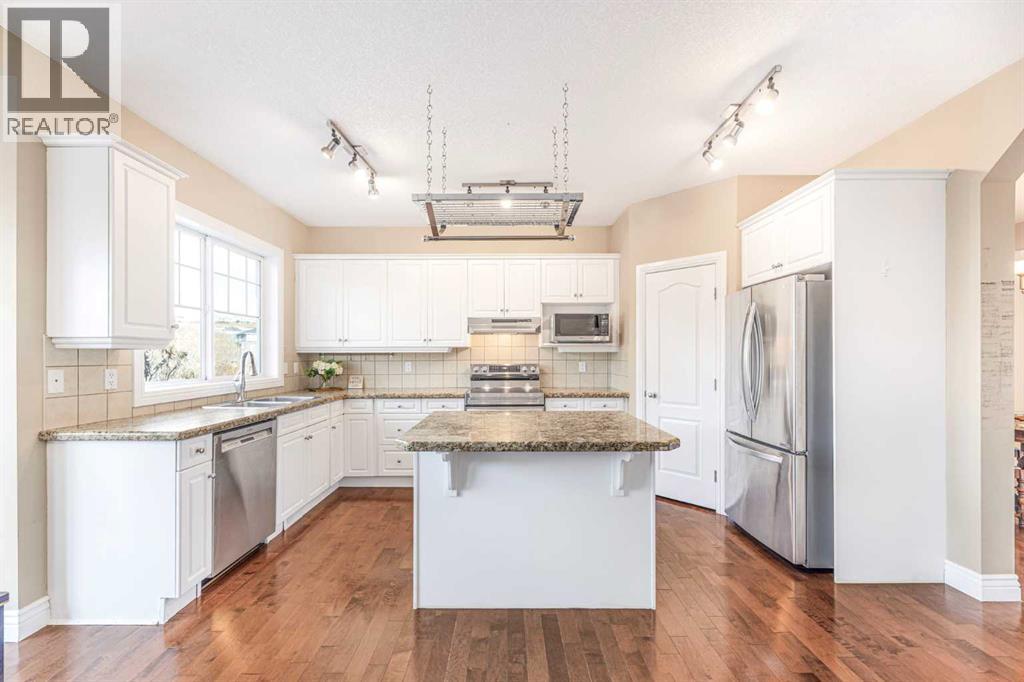 10 Tusslewood Heights Nw, Calgary, Alberta T3L 2M6 - Photo 8 - A2271047