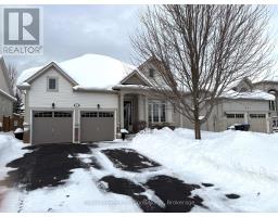 8 BROADPOINT STREET, Wasaga Beach, Ontario