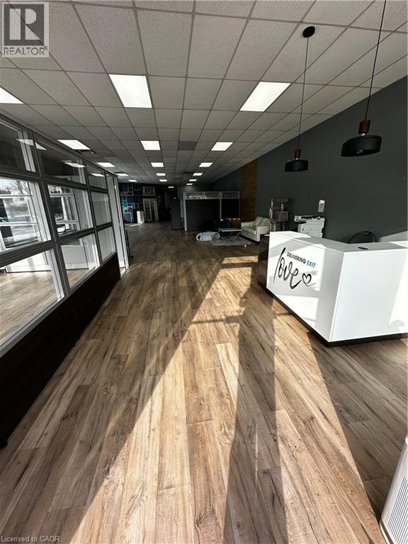 2279 Fairview Street Unit# 1, Burlington, Ontario  L7R 2E3 - Photo 3 - 40793824