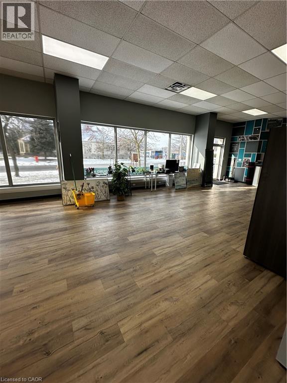 2279 Fairview Street Unit# 1, Burlington, Ontario  L7R 2E3 - Photo 8 - 40793824