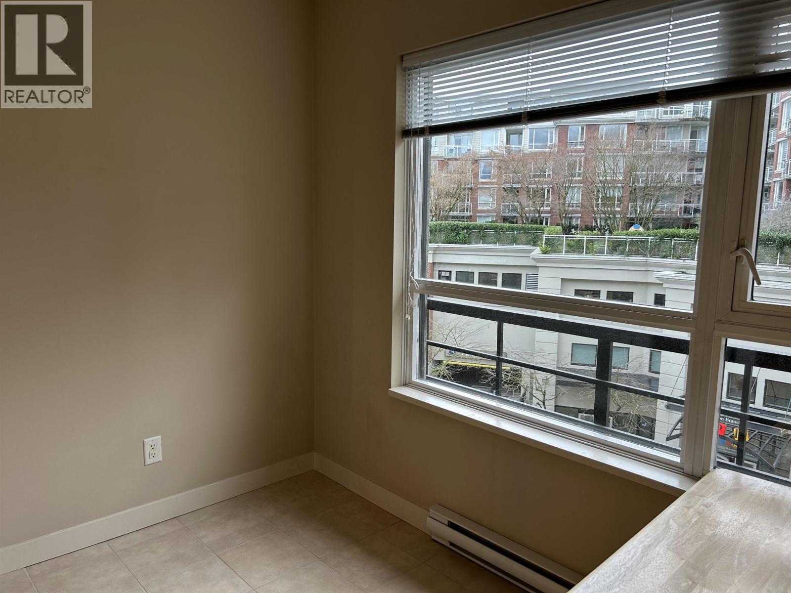 418 4028 Knight Street, Vancouver, British Columbia  V5N 5Y8 - Photo 4 - R3071384