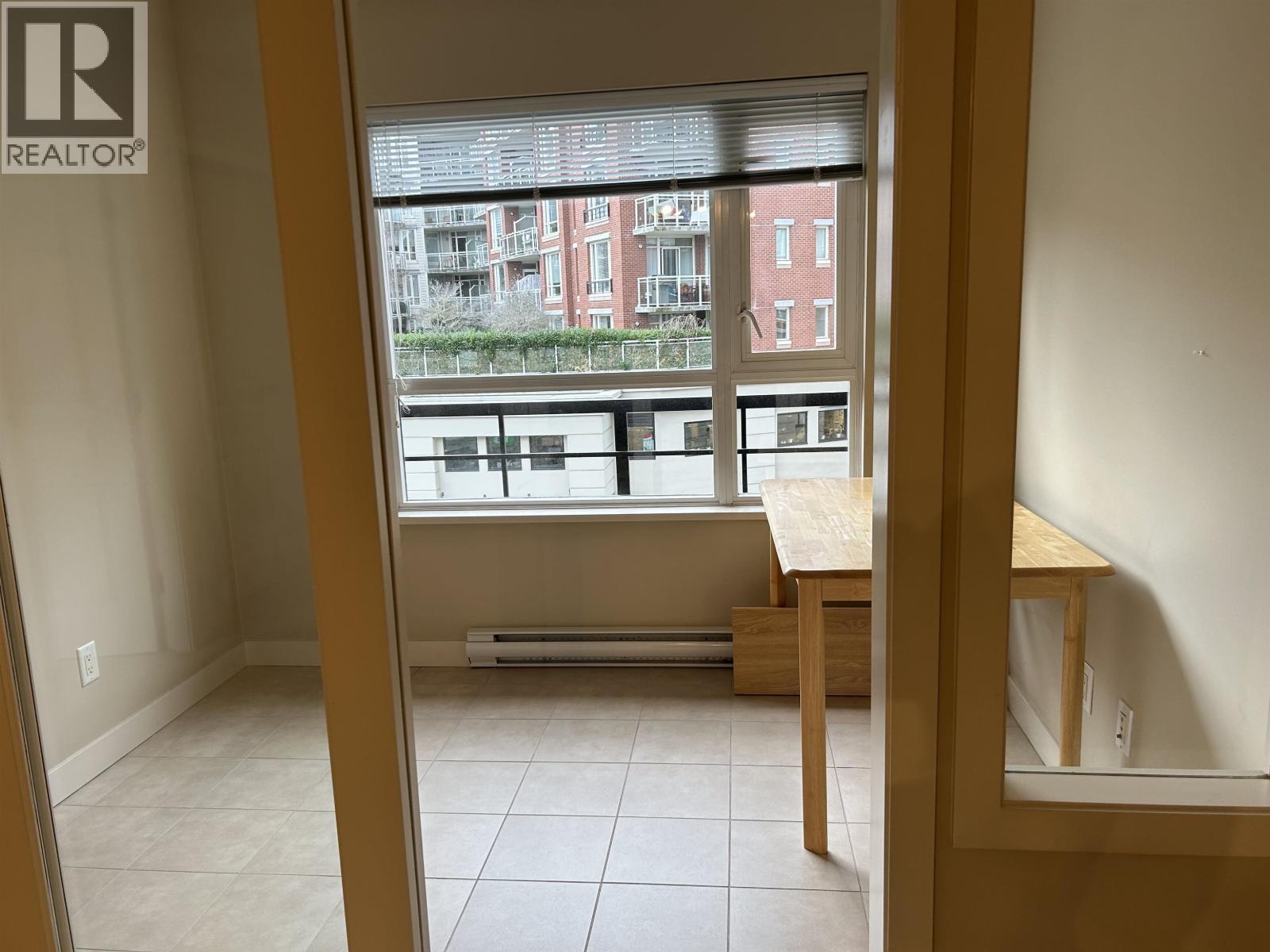 418 4028 Knight Street, Vancouver, British Columbia  V5N 5Y8 - Photo 3 - R3071384