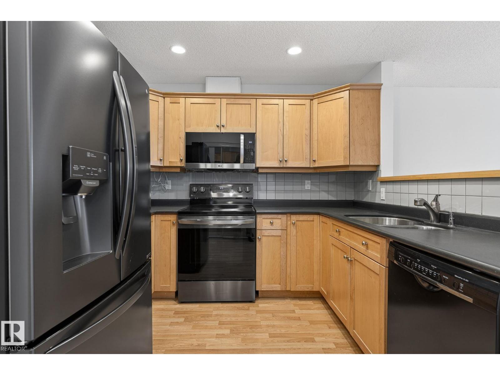 #420 12110 106 Av Nw, Edmonton, Alberta T5N 4R9 - Photo 5 - E4468127