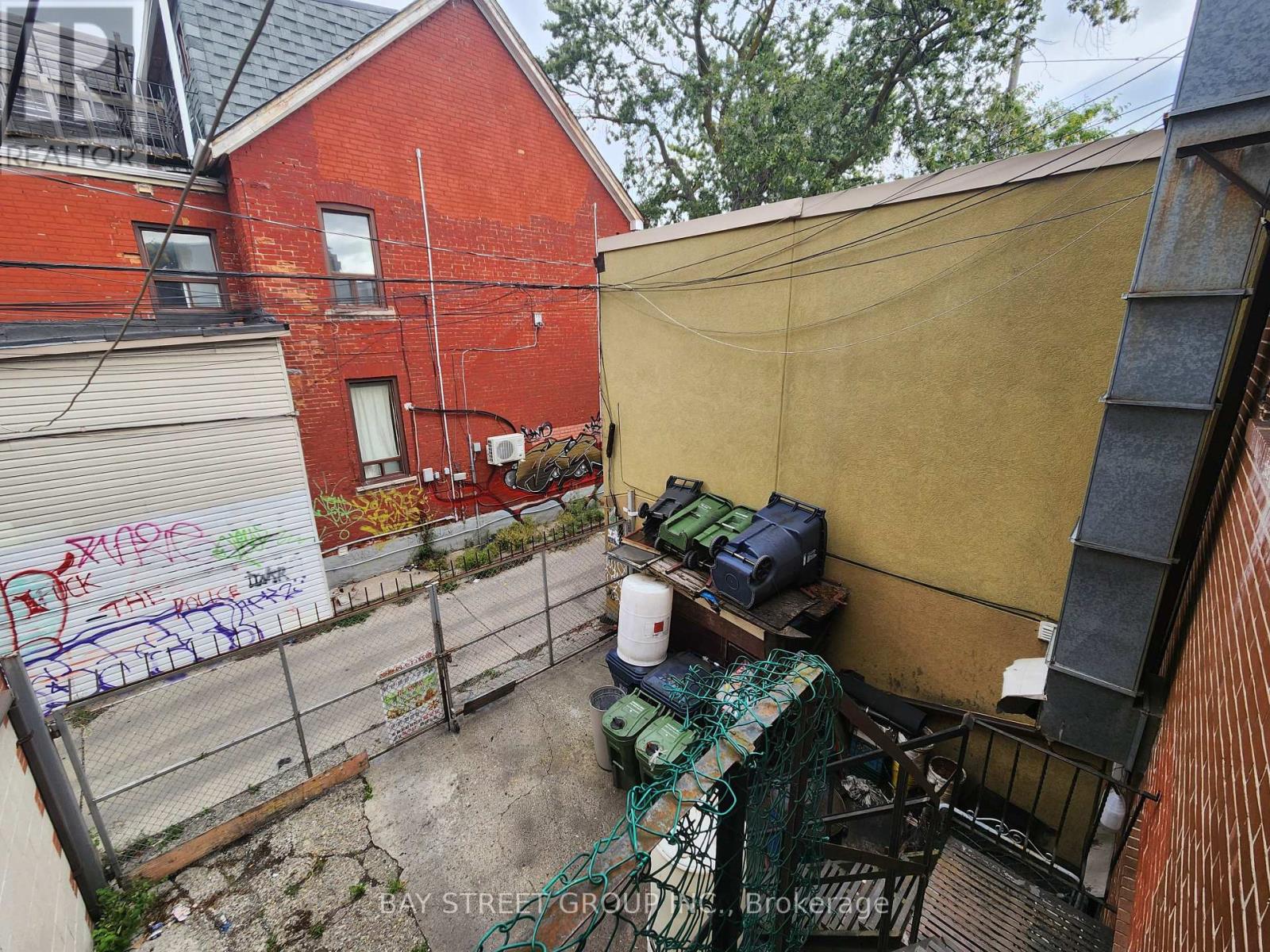 1266 Bloor Street W, Toronto, Ontario  M6H 1N8 - Photo 7 - W12632382