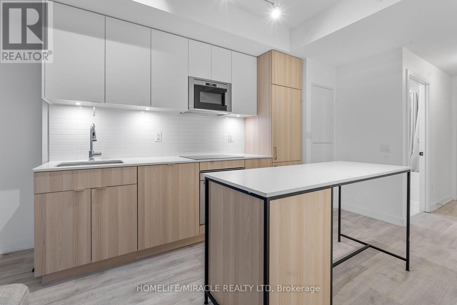 715 - 220 Missinnihe Way, Mississauga (Port Credit), Ontario  L5H 0A9 - Photo 11 - W12632386