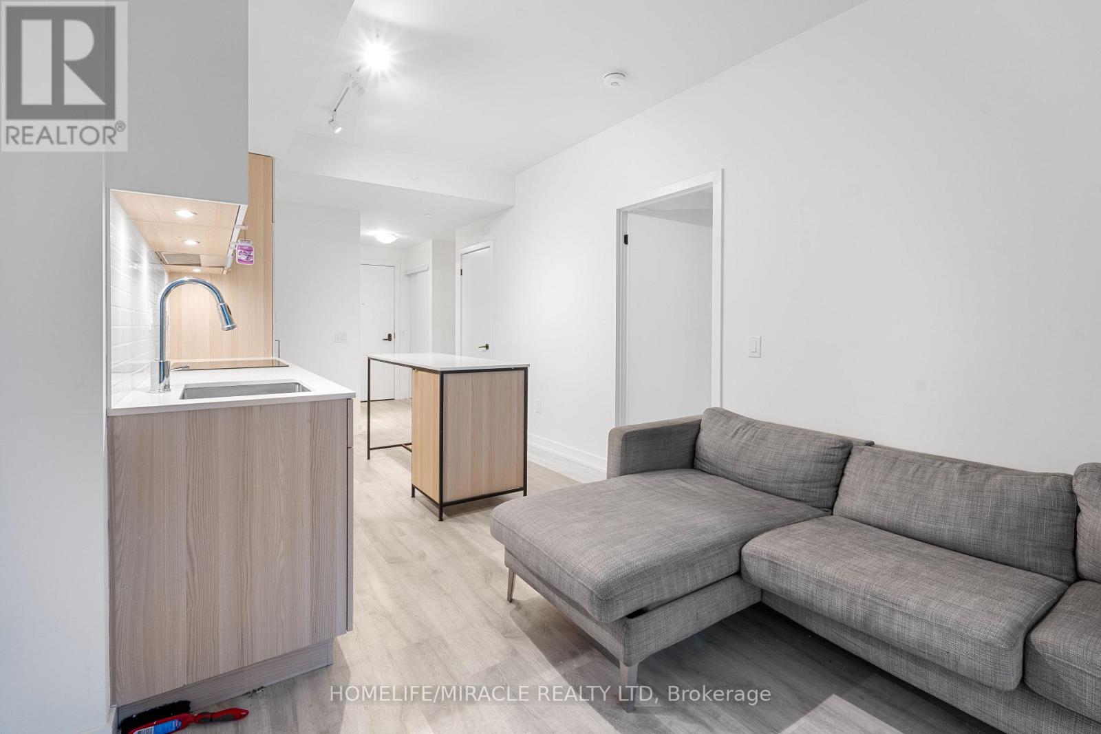 715 - 220 Missinnihe Way, Mississauga (Port Credit), Ontario  L5H 0A9 - Photo 12 - W12632386