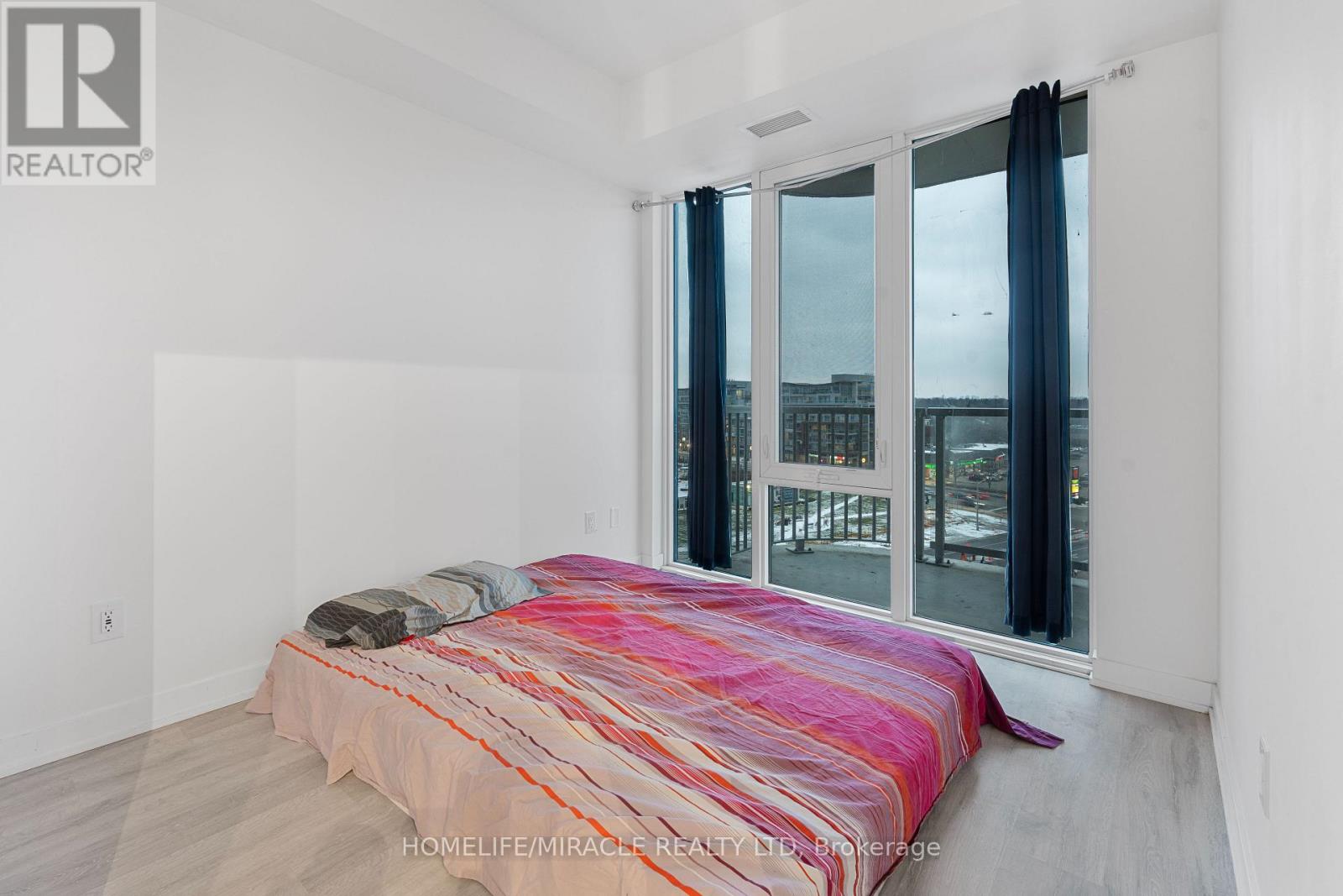 715 - 220 Missinnihe Way, Mississauga (Port Credit), Ontario  L5H 0A9 - Photo 17 - W12632386