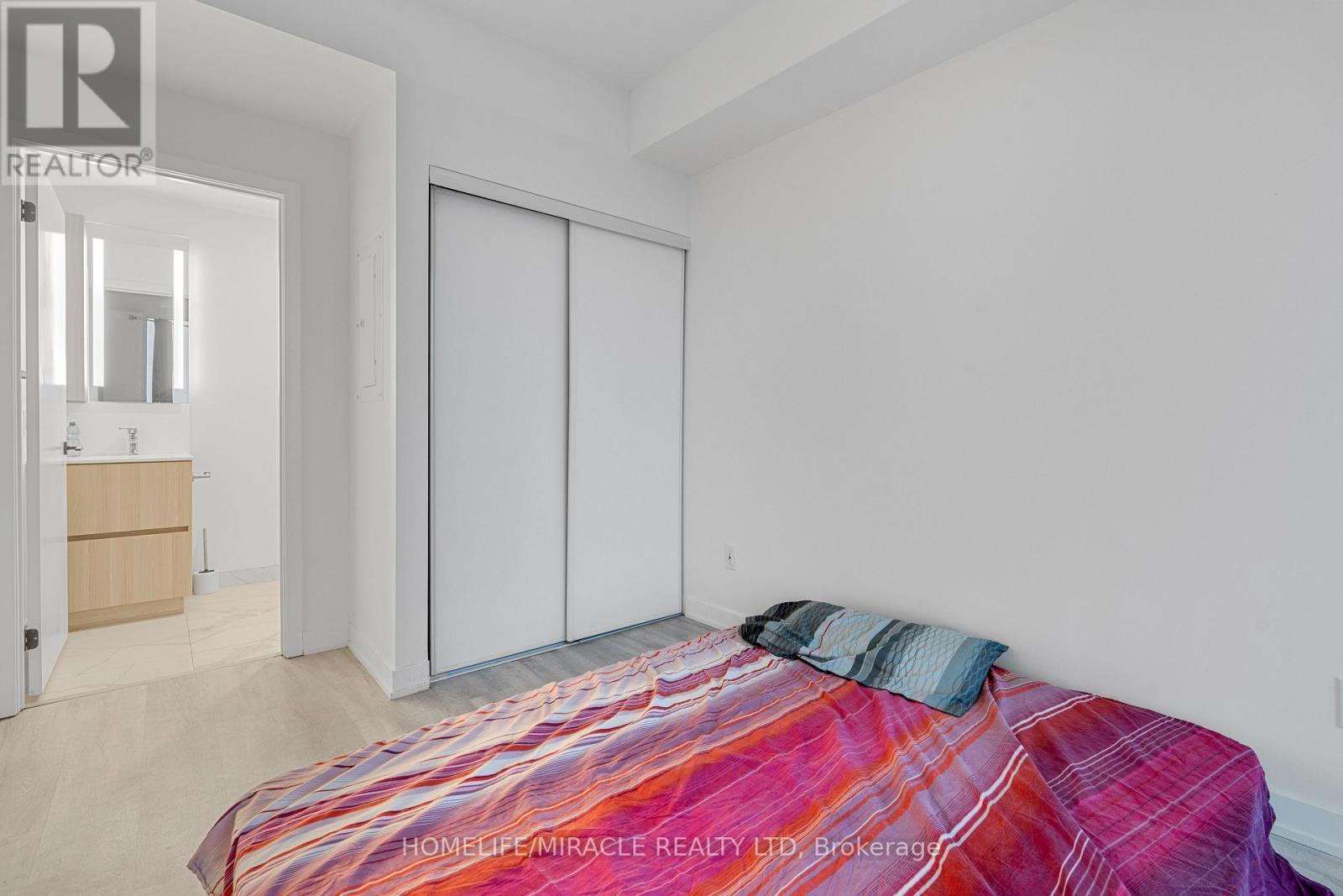 715 - 220 Missinnihe Way, Mississauga (Port Credit), Ontario  L5H 0A9 - Photo 18 - W12632386