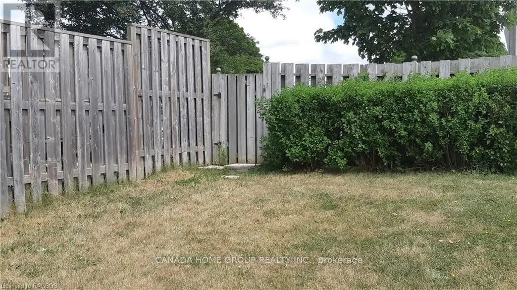 640 Johnston Crescent, Kincardine, Ontario  N2Z 1S7 - Photo 3 - X12632394