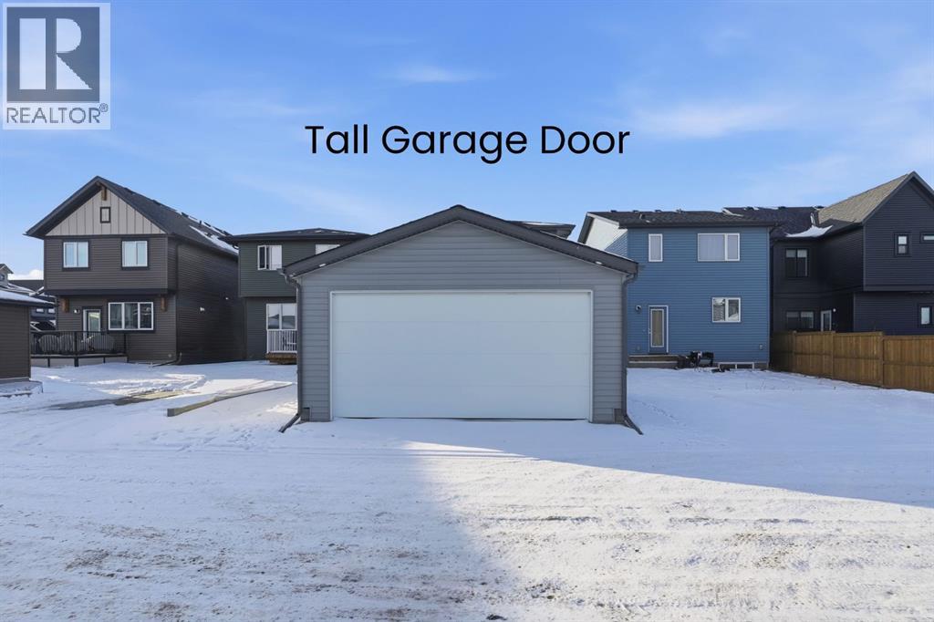 936 Reynolds Lane Sw, Airdrie, Alberta  T4B 5L7 - Photo 2 - A2274664