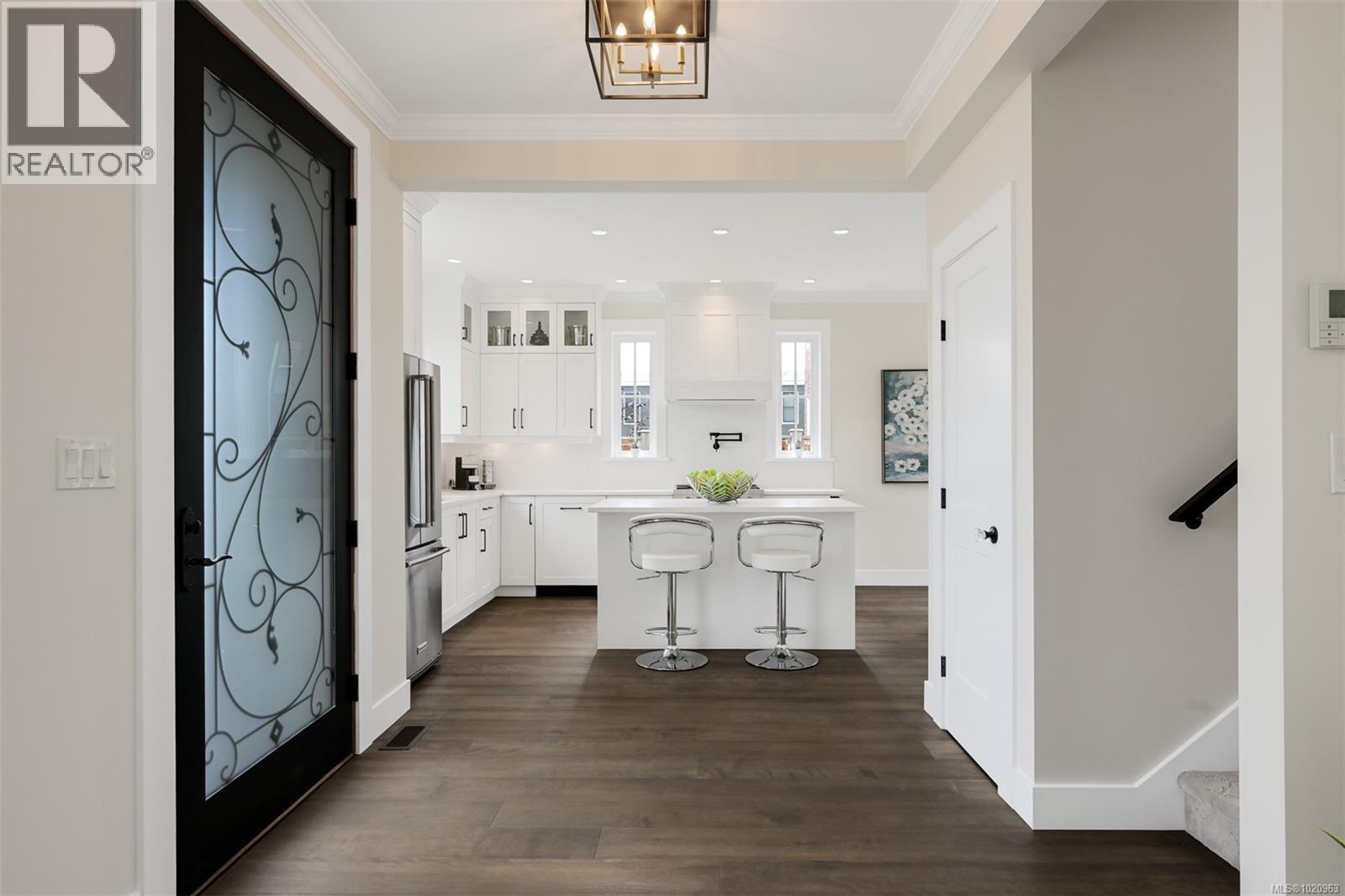 720 Alston St, Victoria, British Columbia V9A 3K5 - Photo 8 - 1020963