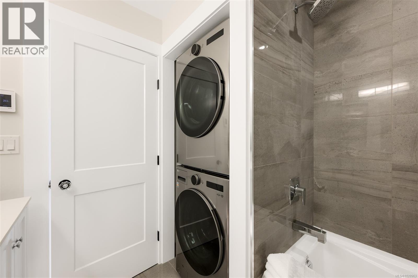 720 Alston St, Victoria, British Columbia V9A 3K5 - Photo 29 - 1020963