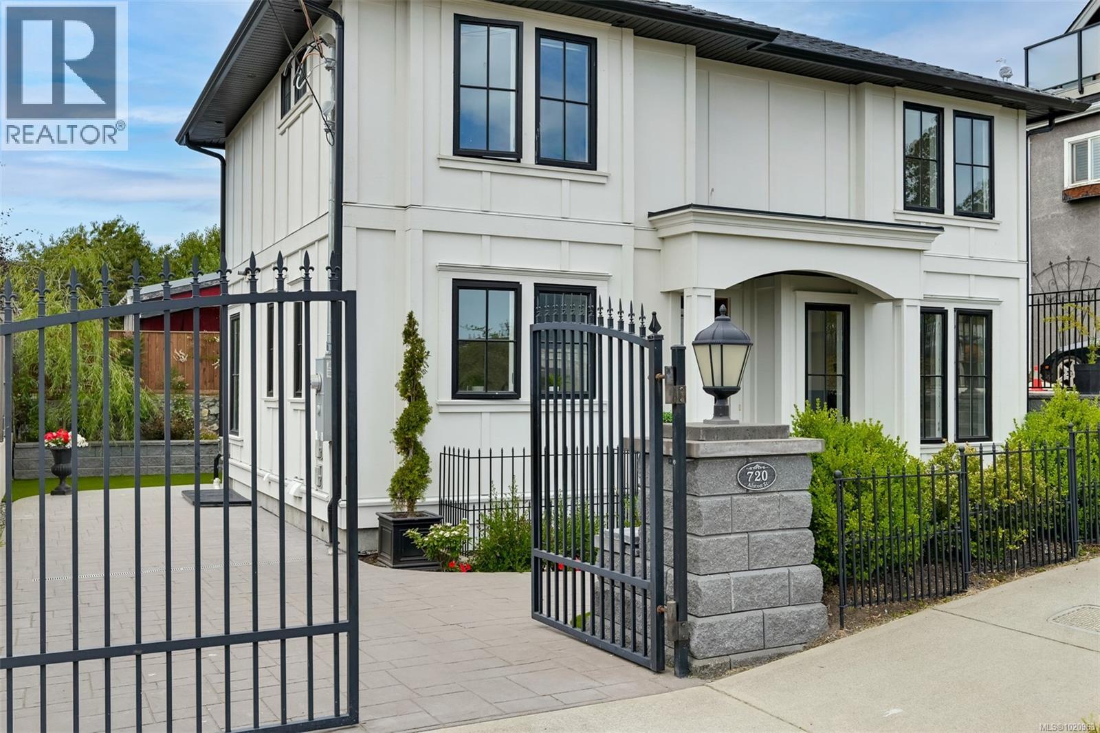 720 Alston St, Victoria, British Columbia V9A 3K5 - Photo 44 - 1020963