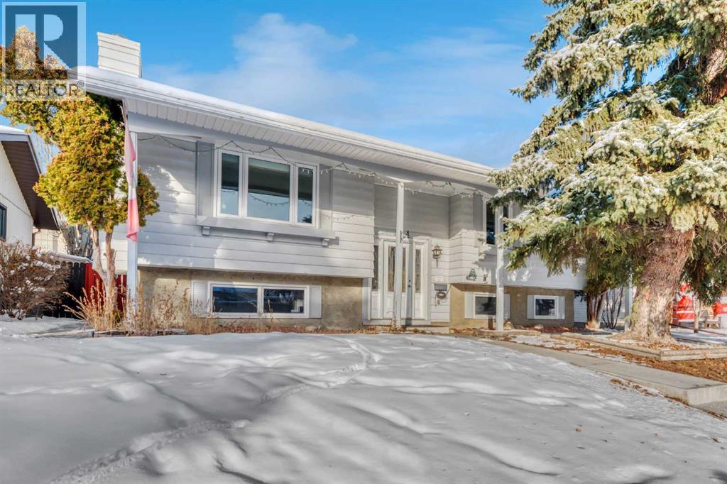 124 Deercrest Close Se, Calgary, Alberta T2J 5T3 - Photo 2 - A2273628