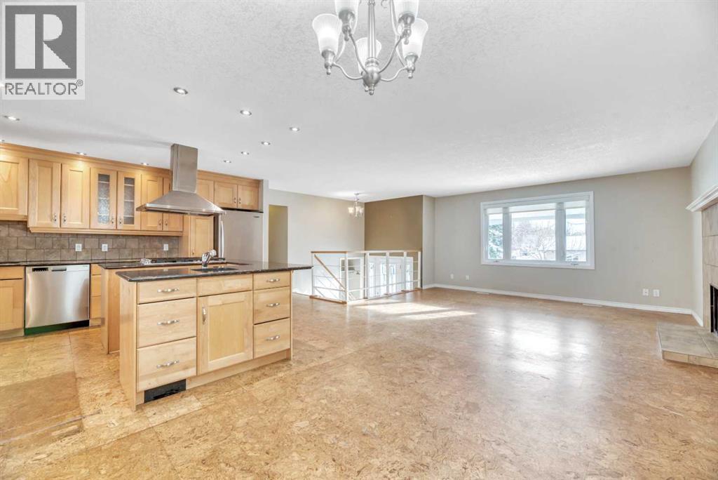 124 Deercrest Close Se, Calgary, Alberta T2J 5T3 - Photo 7 - A2273628