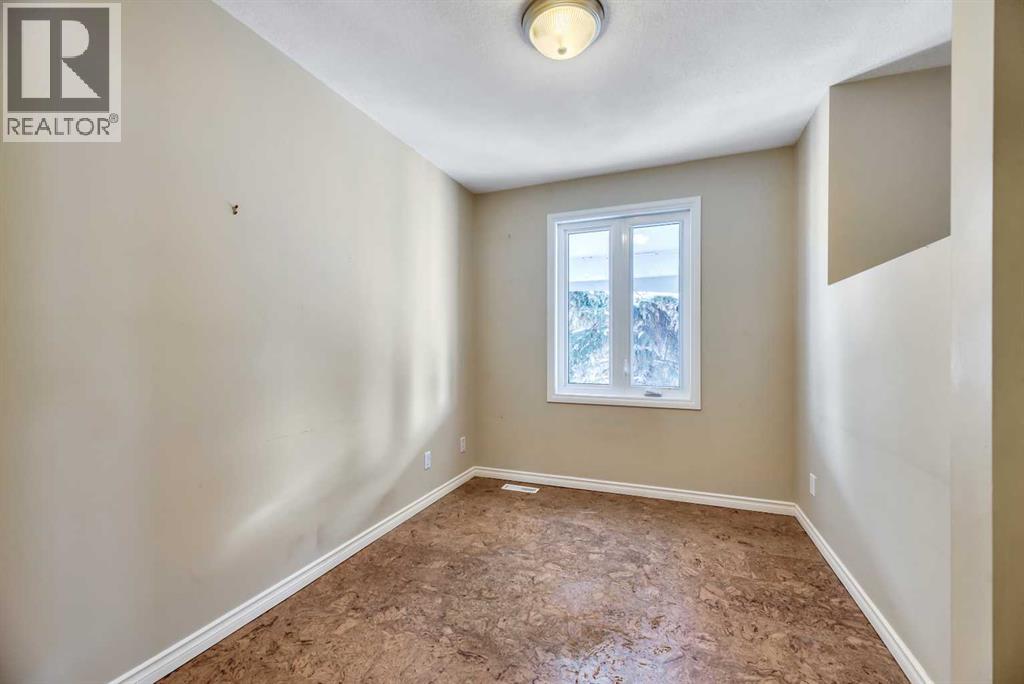 124 Deercrest Close Se, Calgary, Alberta T2J 5T3 - Photo 15 - A2273628