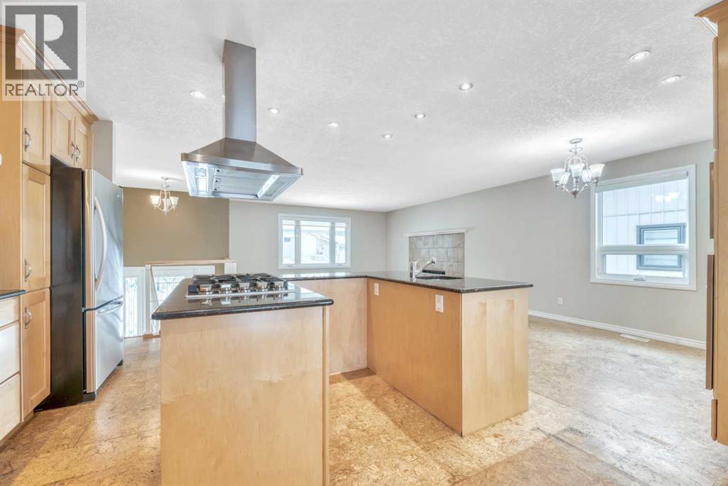 124 Deercrest Close Se, Calgary, Alberta T2J 5T3 - Photo 11 - A2273628