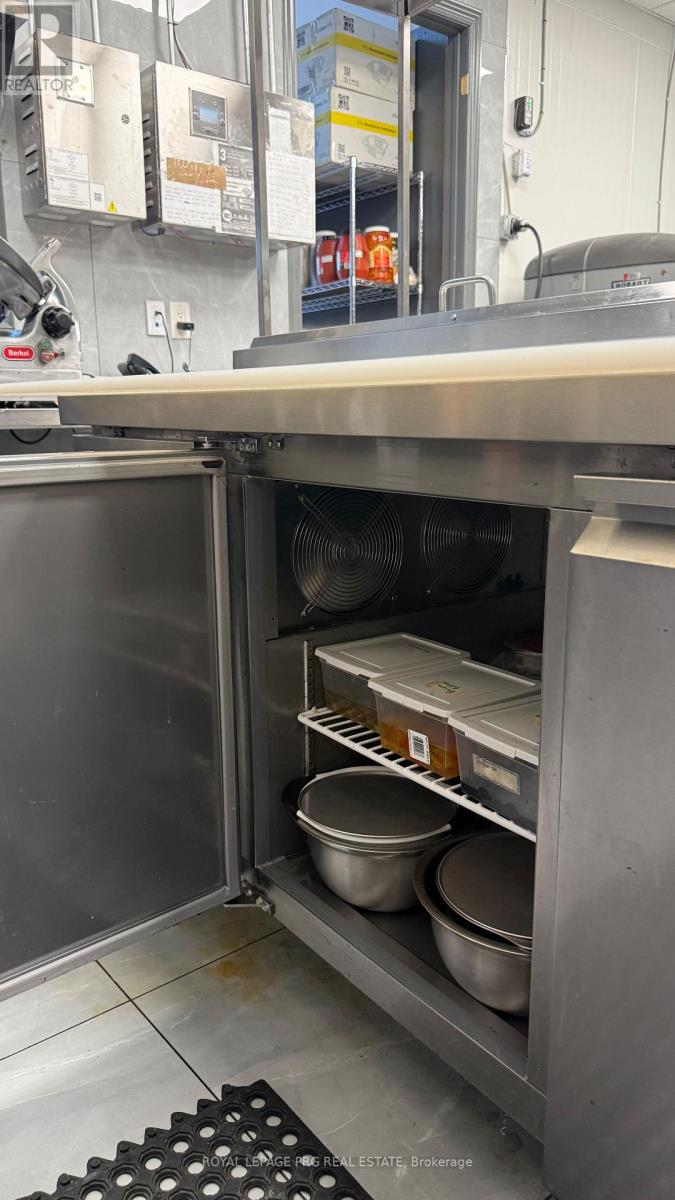 101 - 9280 Goreway Drive, Brampton, Ontario  L6P 4N1 - Photo 34 - W12632400