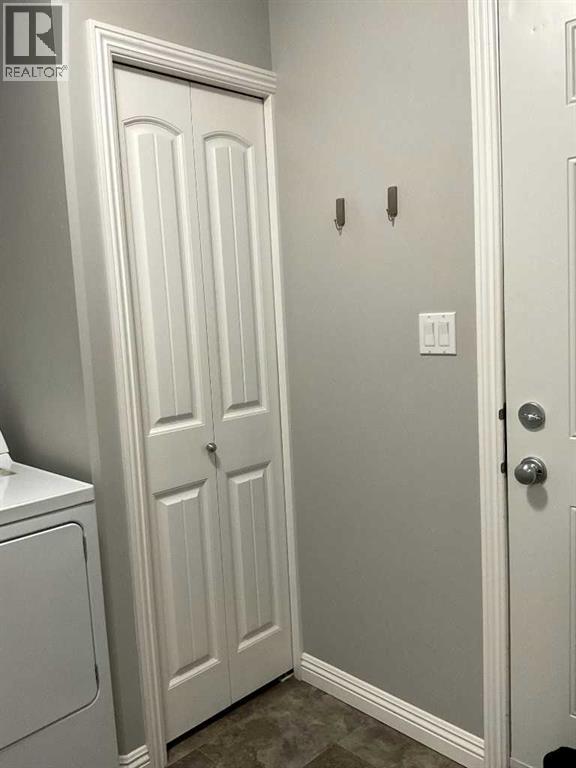 B, 7411 29 Street, Lloydminster, Alberta T9V 3N1 - Photo 2 - A2245655