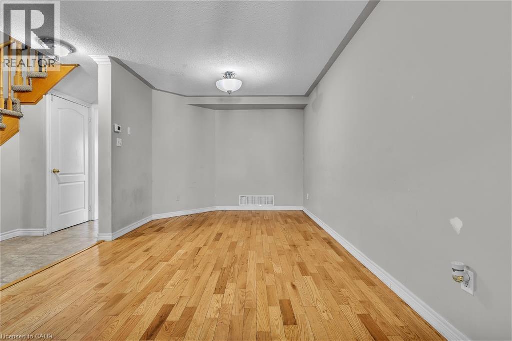 23 Stonecairn Drive, Cambridge, Ontario  N1T 1W3 - Photo 9 - 40793846