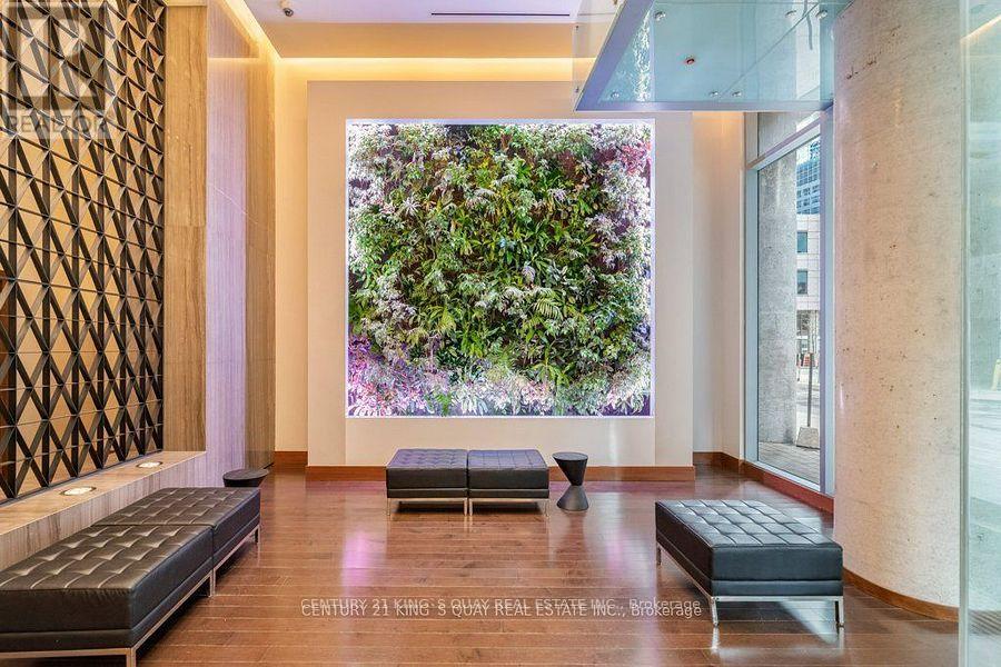 1703 - 8 Mercer Street, Toronto, Ontario  M5V 0C4 - Photo 10 - C12632410