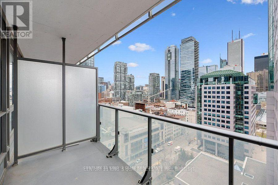 1703 - 8 Mercer Street, Toronto, Ontario  M5V 0C4 - Photo 2 - C12632410