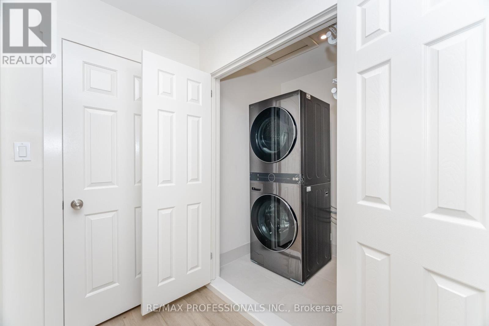 7 - 3115 New Street, Burlington, Ontario L7N 3T4 - Photo 26 - W12587064