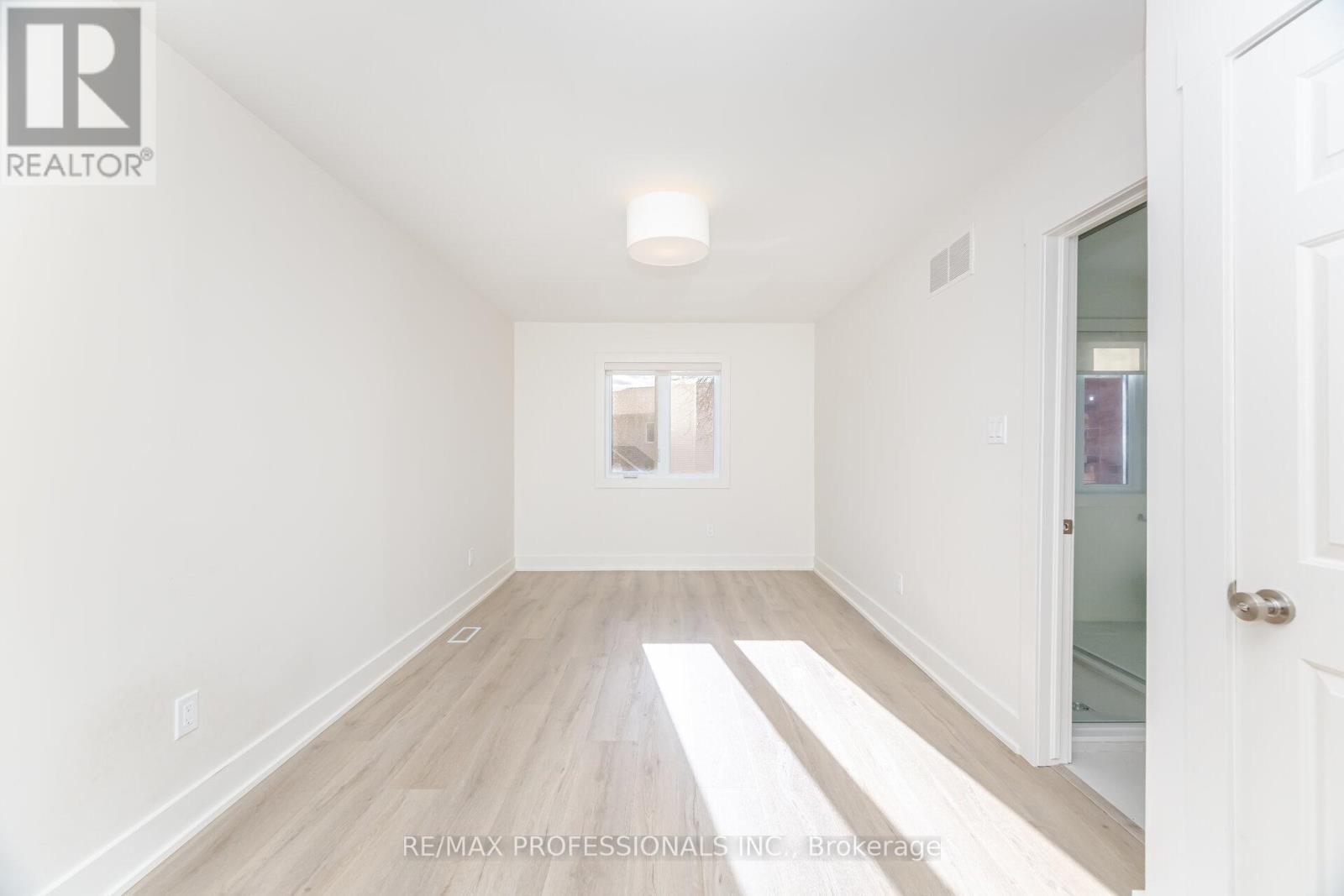 7 - 3115 New Street, Burlington, Ontario  L7N 3T4 - Photo 29 - W12587068