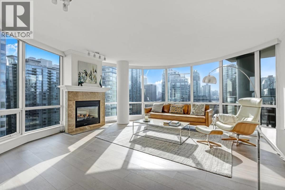 190x 323 Jervis Street, Vancouver, British Columbia  V6C 3P8 - Photo 3 - R3073801