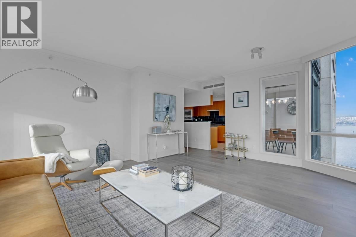 190x 323 Jervis Street, Vancouver, British Columbia  V6C 3P8 - Photo 5 - R3073801