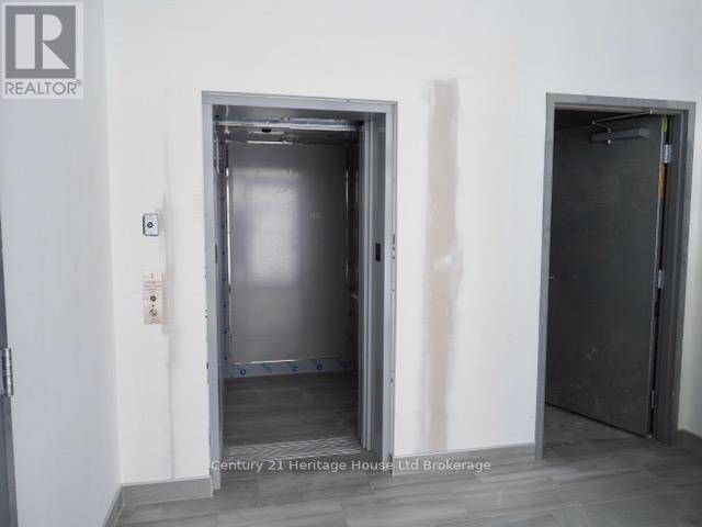 B - 417 Griffin Way, Woodstock, Ontario  N4T 0N2 - Photo 6 - X12268757