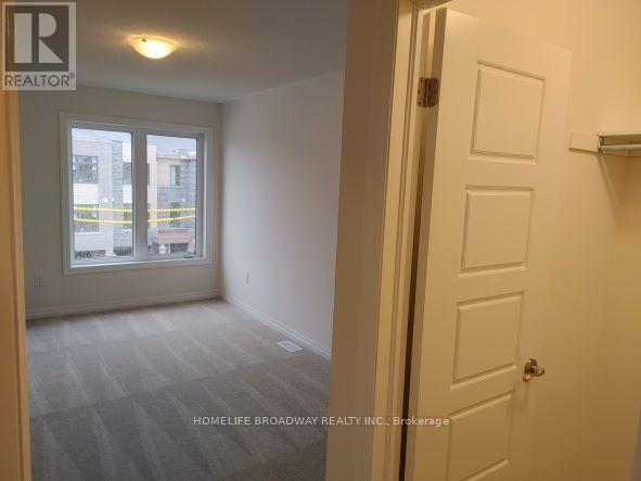 56 Delano Way, Newmarket, Ontario  L3X 0L4 - Photo 8 - N12632416