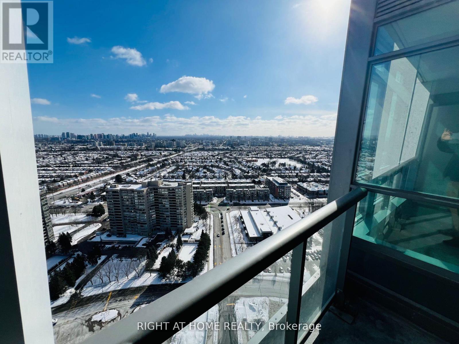 3001 - 30 Upper Mall Way, Vaughan, Ontario  L4J 0L7 - Photo 25 - N12632418