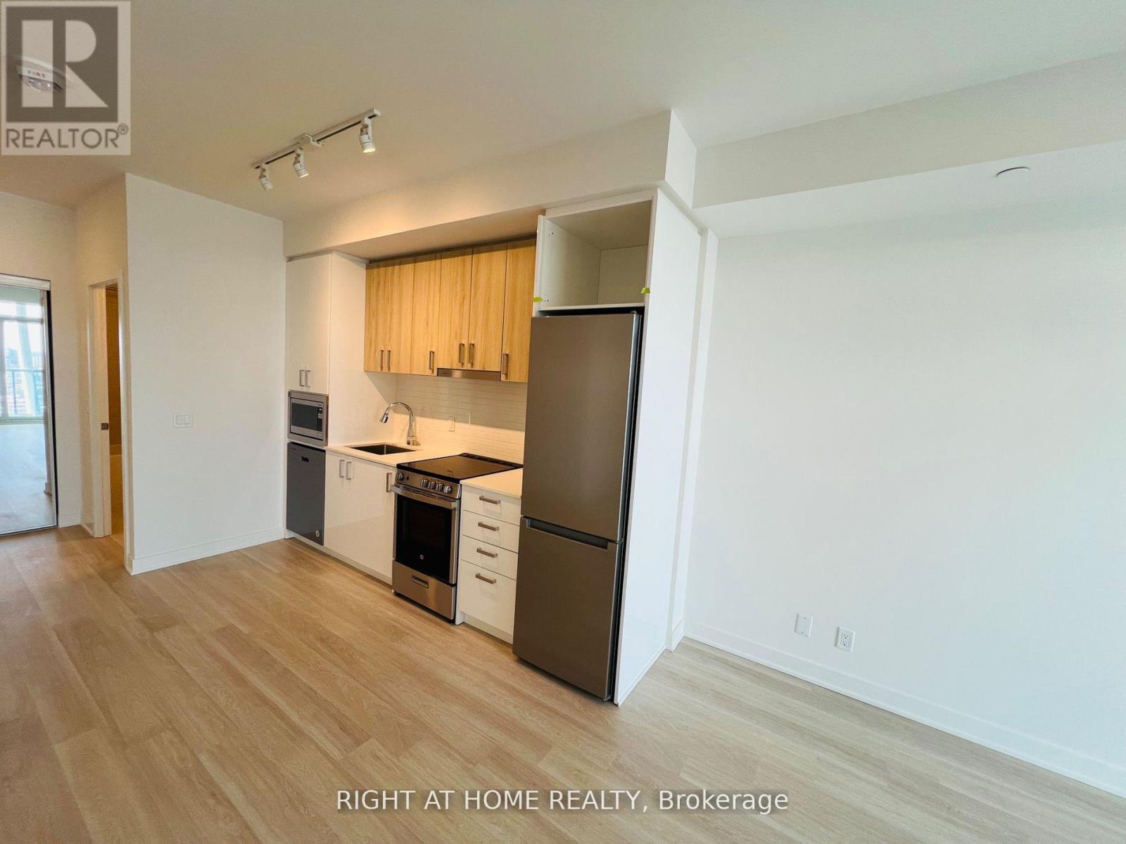 3001 - 30 Upper Mall Way, Vaughan, Ontario  L4J 0L7 - Photo 27 - N12632418